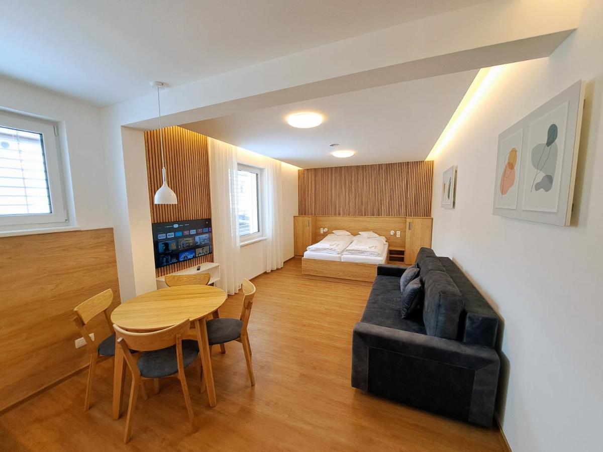 Apartment 6bits